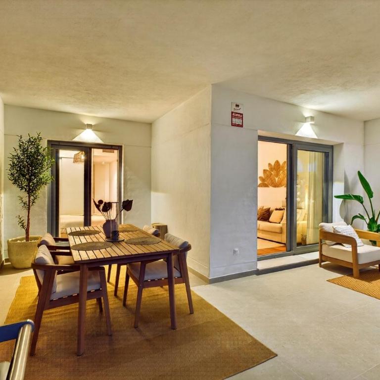 Casa Palmera Stylish Garden Apt Pool Estepona - Two-Bedroom Apartment with Terrace - 25