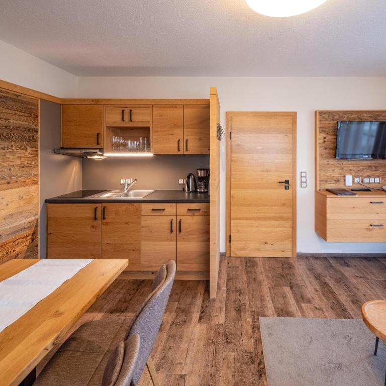 Appartementhaus Holmernhof I - Apartment mit Balkon - 4