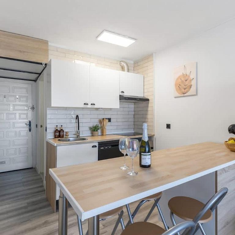 Cozy Studio Near Beach&Lakes - Studio - 8