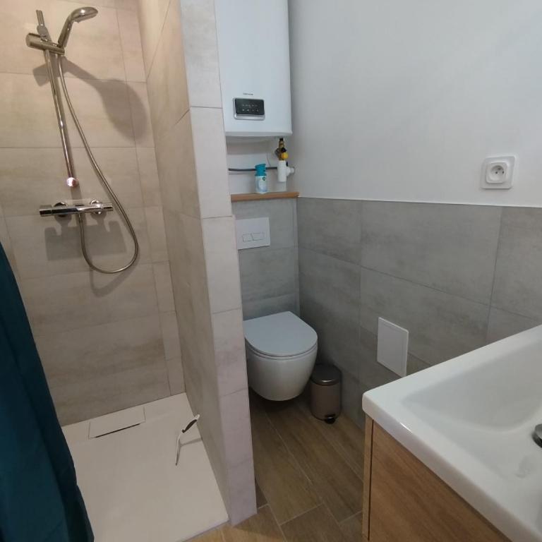 Studio avec terrasse, nature, plage à 15 min à pied - Maison 1 Chambre - 14
