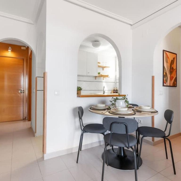 2BDR Apt with Pool Stunning Sunset 300m Beach - Apartment - 13