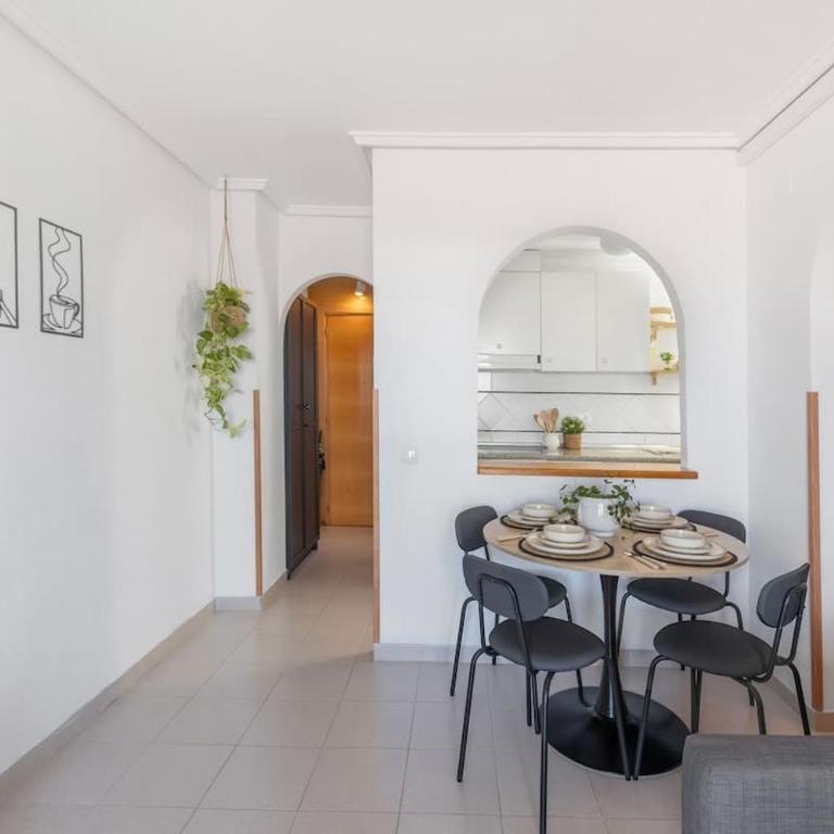 2BDR Apt with Pool Stunning Sunset 300m Beach - Apartment - 22