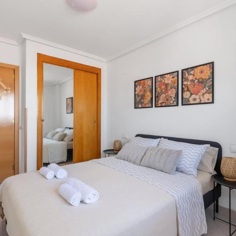 2BDR Apt with Pool Stunning Sunset 300m Beach - Apartment - 23