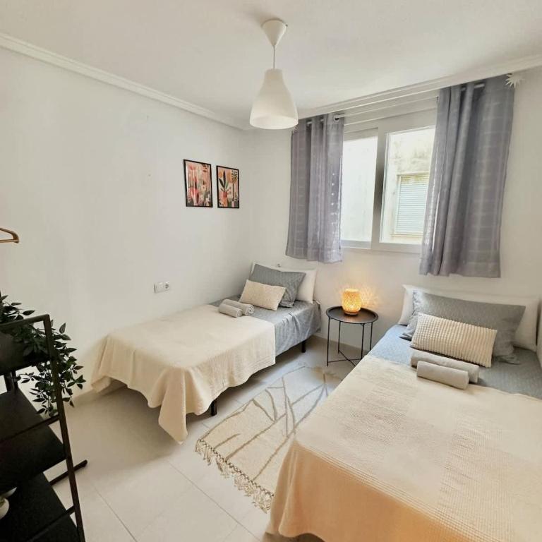 2BDR Apt with Pool Stunning Sunset 300m Beach - Apartment - 27