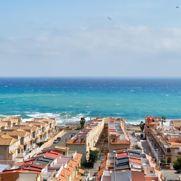 2BDR Apt with Pool Stunning Sunset 300m Beach - Apartment - 43