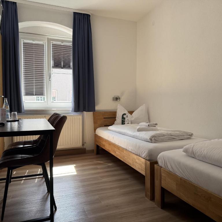 Hotel Hasen Kaufbeuren Allgäu - Standard Zweibettzimmer - 6