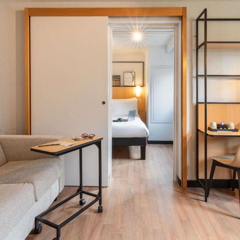 Ibis Paris Tour Eiffel Cambronne 15ème - Chambre Double Supérieure avec Canapé-Lit - 1