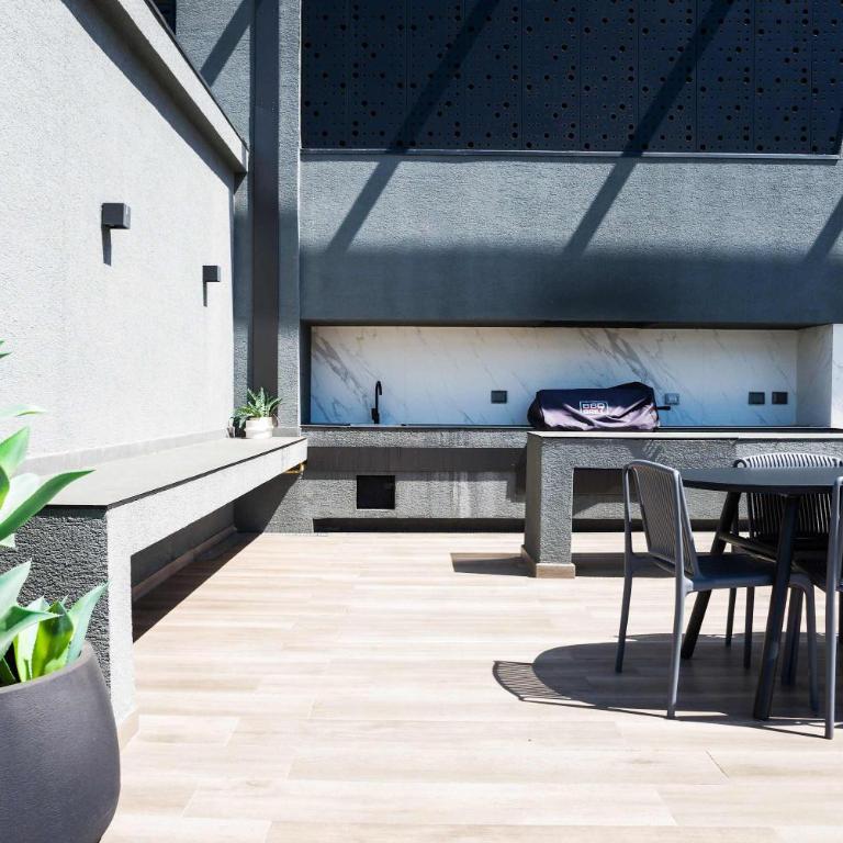 Sleek 1BR1BA Apt Urban Oasis for 3 in Las Condes - Apartamento - 44