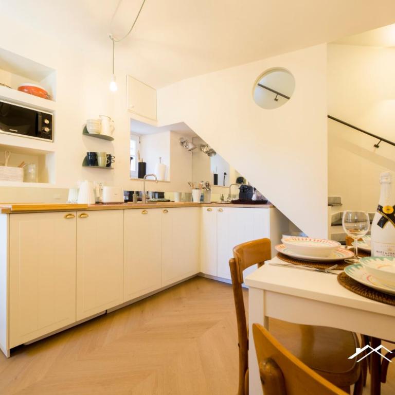 Beach 2Min | 2BR| WIFI|A/C| by Tilo - Appartamento Deluxe con 2 Camere da Letto e Balcone - 9