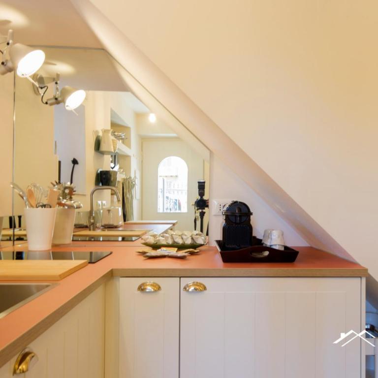 Beach 2Min | 2BR| WIFI|A/C| by Tilo - Appartamento Deluxe con 2 Camere da Letto e Balcone - 15