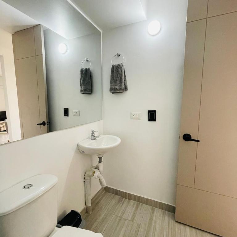 Moderno apartmento vacacional en Ricaurte - Apartamento de 2 dormitorios - 17