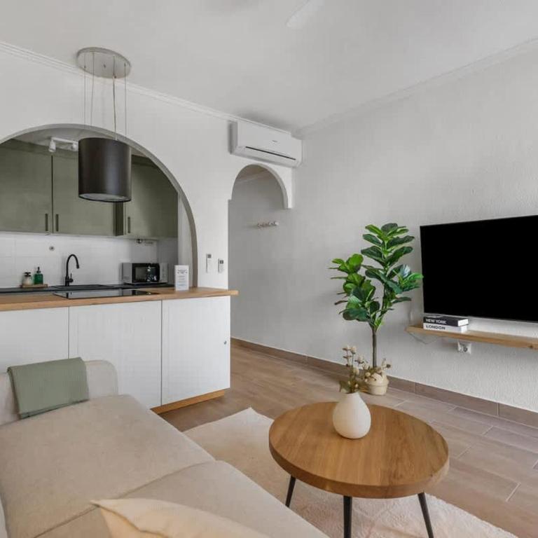 Peaceful 1BR Apt 10min Beach Pool & Workspace - Vacation Home - 7