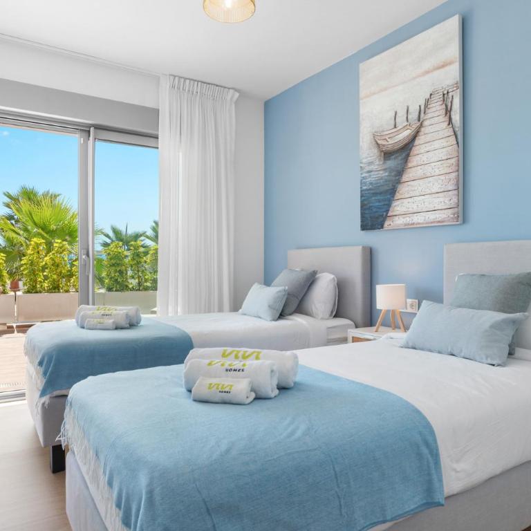 ViVi Homes - Casa Solara - Pool - Gym - Terrace - Three-Bedroom Apartment with Balcony - 26