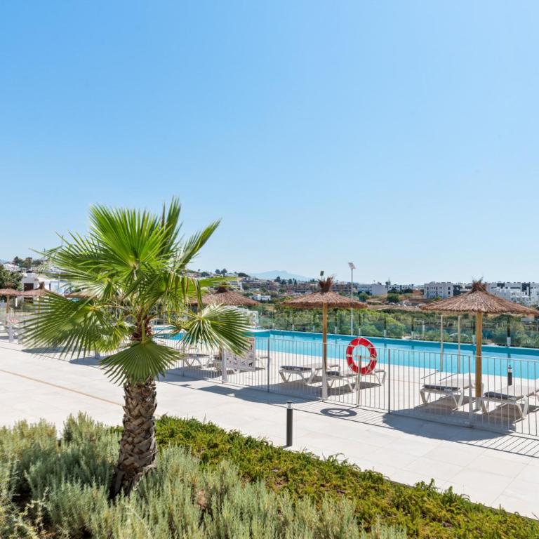 ViVi Homes - Casa Solara - Pool - Gym - Terrace - Three-Bedroom Apartment with Balcony - 38