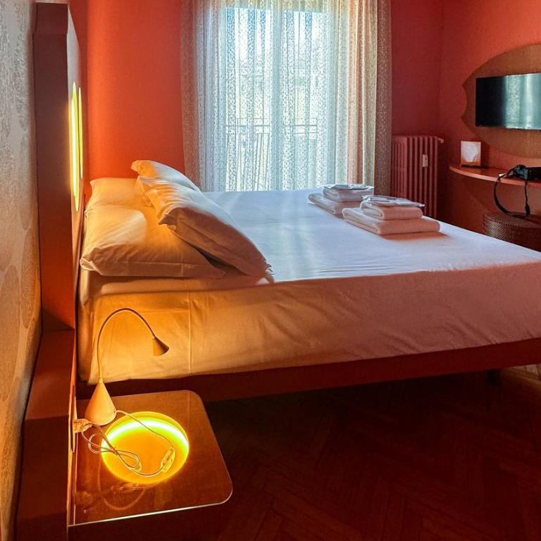 FLANEUR Milano Duomo - Exclusive Stay - Camera Matrimoniale Deluxe - 2