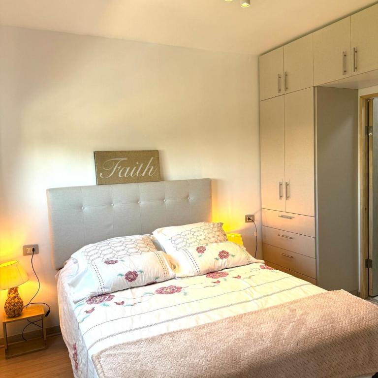 Acogedor frente al parque, 1 cuadra el metro - Two-Bedroom Apartment - 6