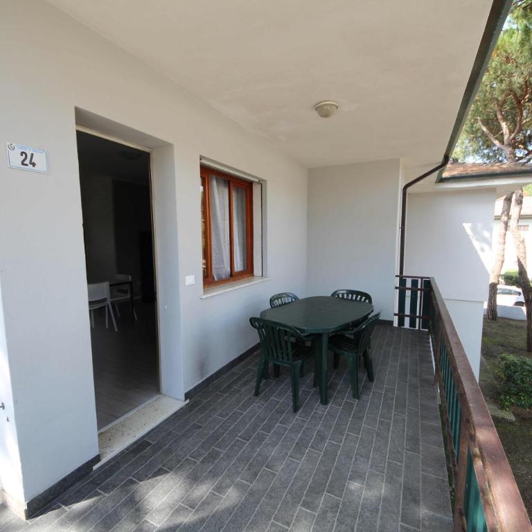 Villa Azalea - Two-Bedroom Apartment - 13