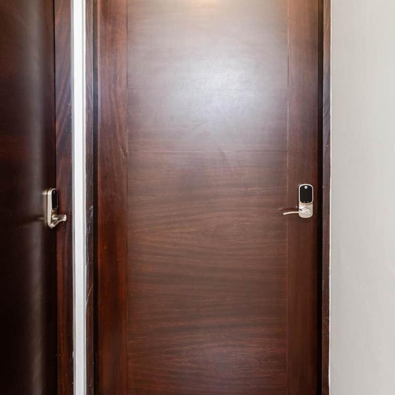 New Listing • Prime Location • Cozy & Modern - Apartamento - 18