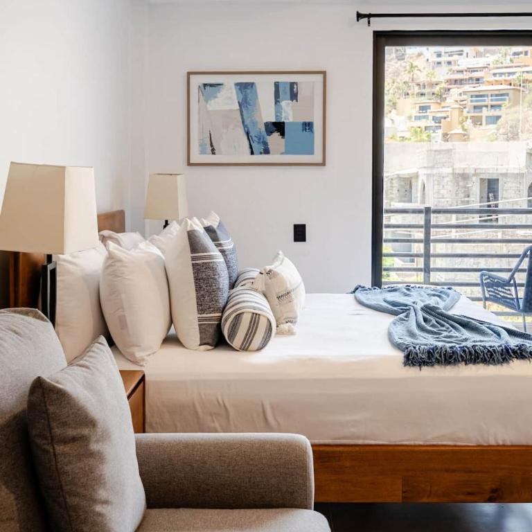New Listing • Prime Location • Cozy & Modern - Apartamento - 25