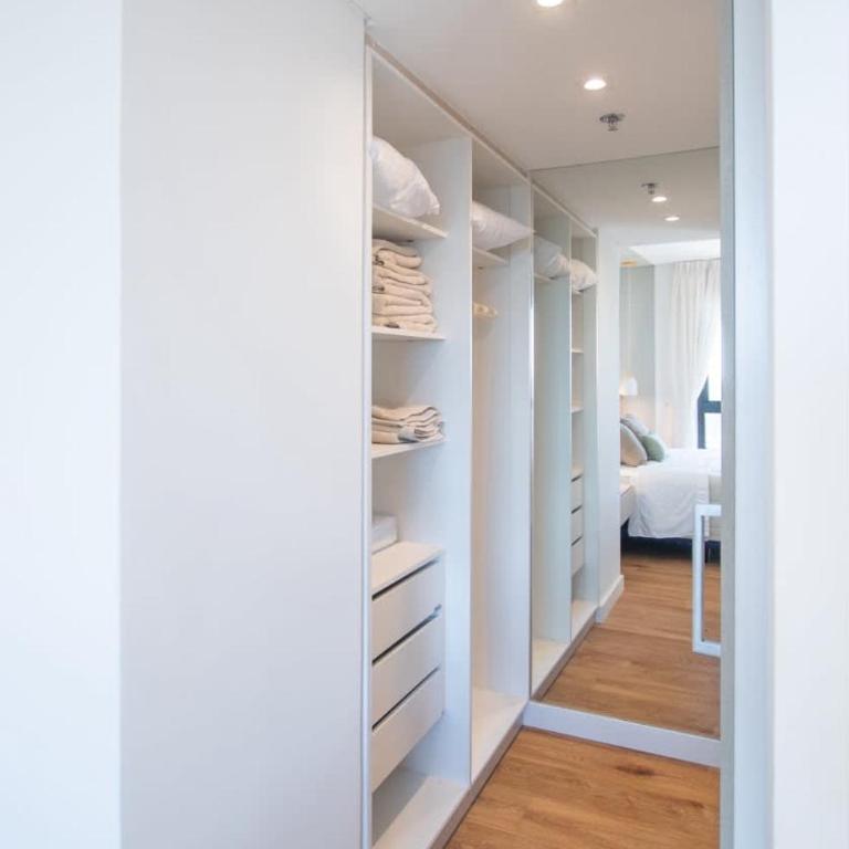 Comfortable 1BR Apartment - Apartment - 6