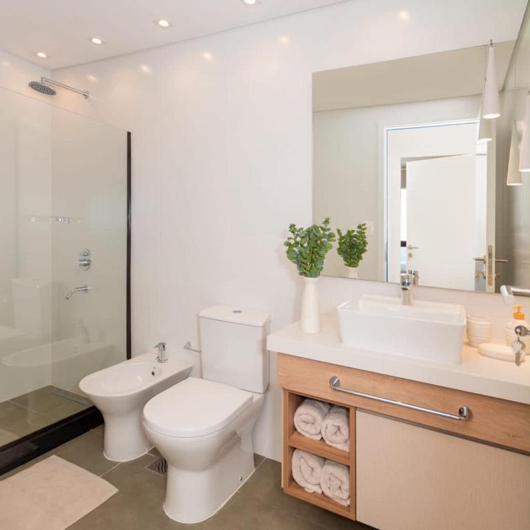 Comfortable 1BR Apartment - Apartment - 7