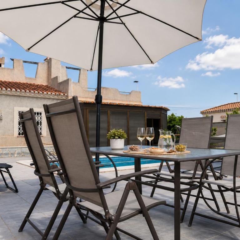 Townhouse with shared pool - Casa - 1