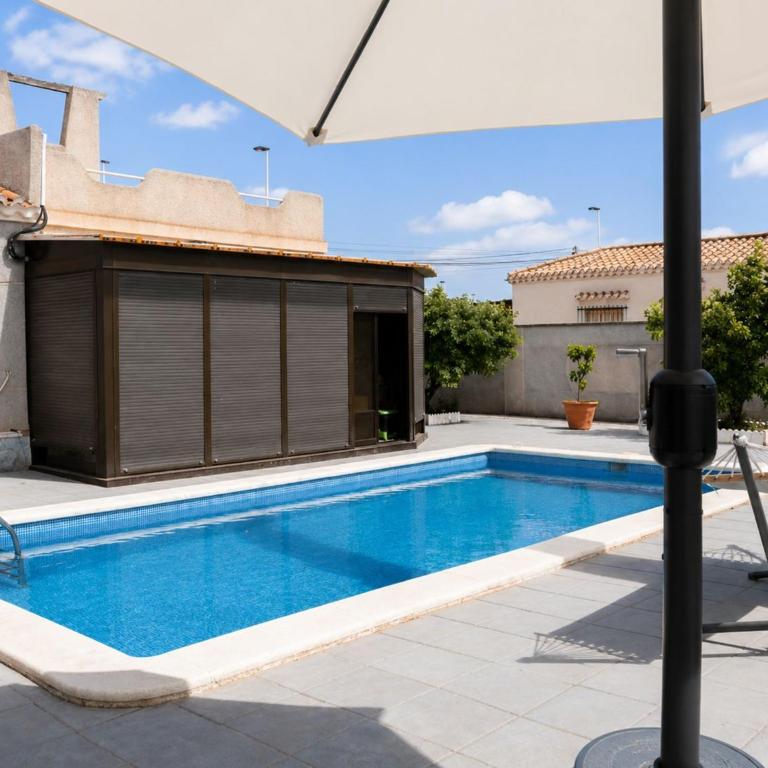 Townhouse with shared pool - Casa - 6
