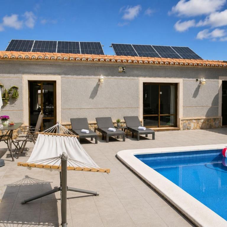 Townhouse with shared pool - Casa - 4