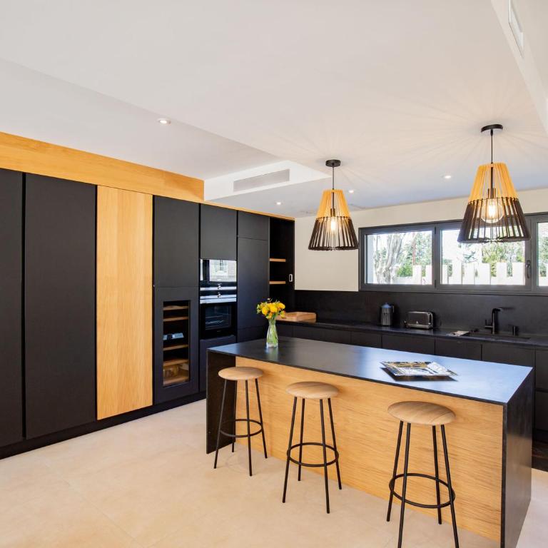 Villa Elvisa Seaside Pool - Villa - 35