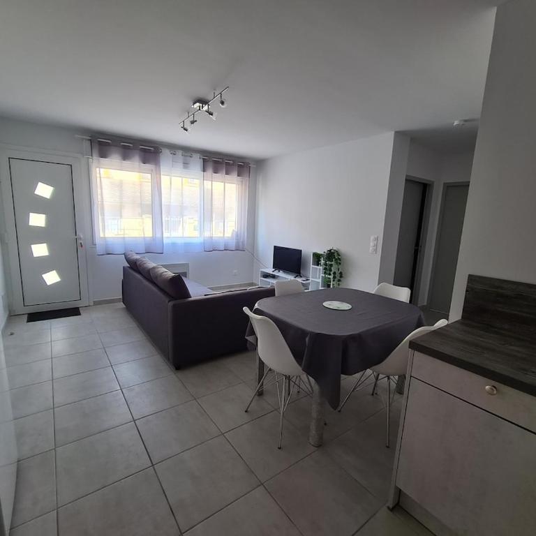 Location T3 ax les thermes - Appartement 2 Chambres - 4