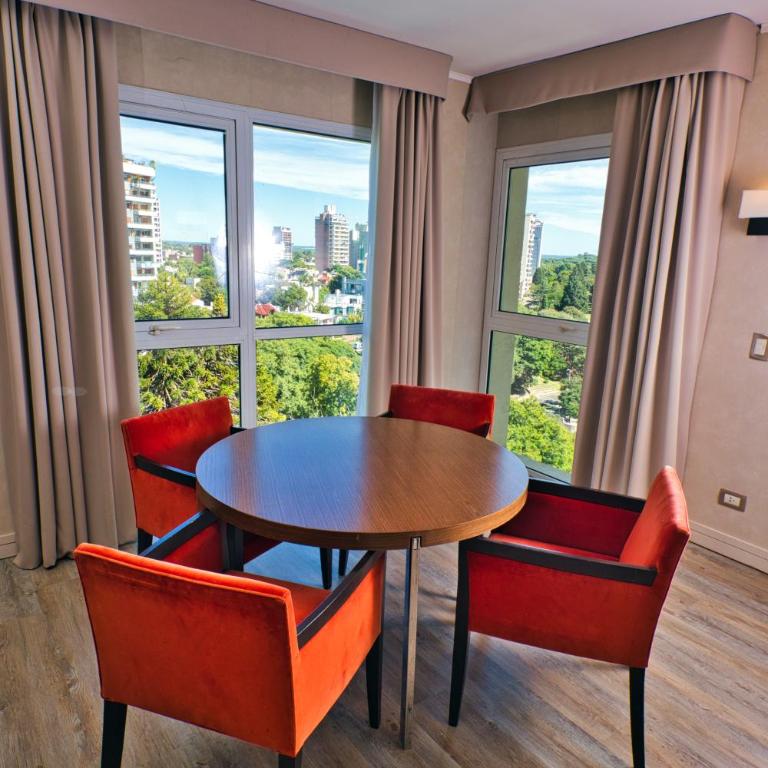 Howard Johnson Plaza Resort & Casino Mayorazgo - Corner Suite - 3