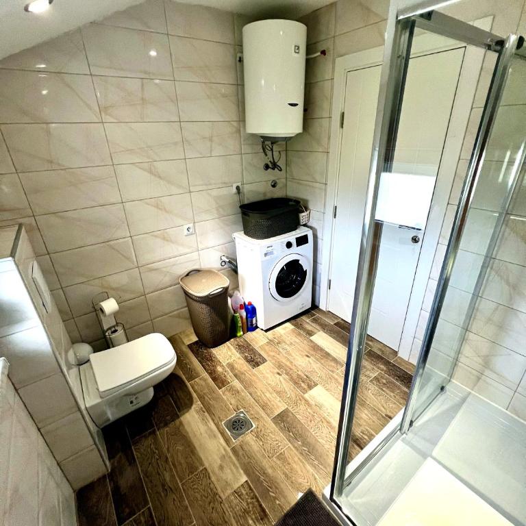 Brothers House - Deluks Apartman sa 2 Spavaće Sobe i Balkonom - 3