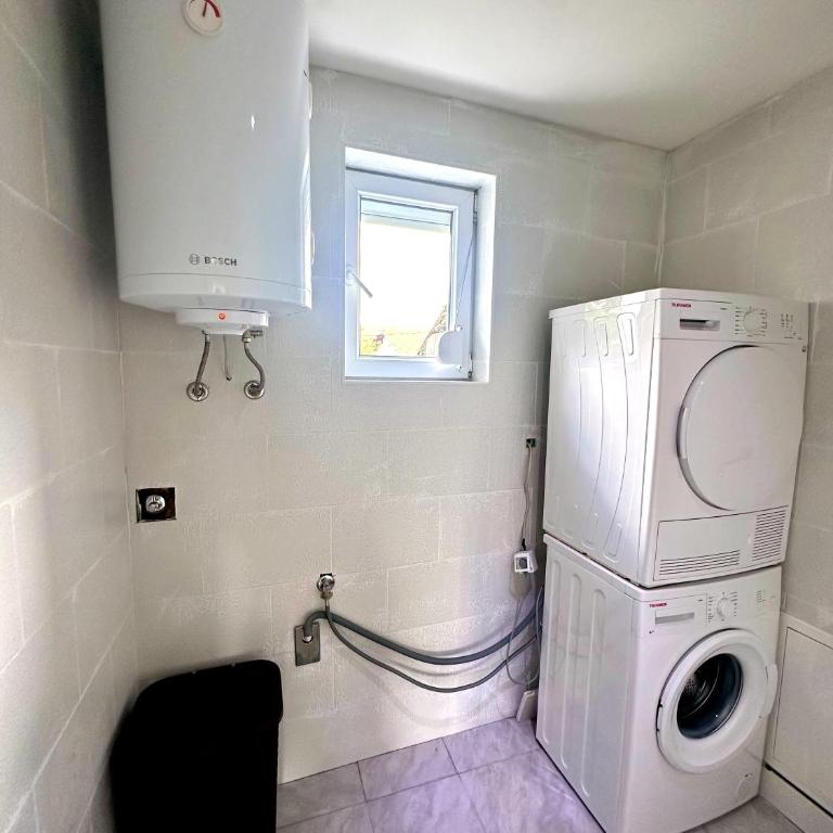Brothers House - Apartman sa 2 Spavaće Sobe i Terasom - 3