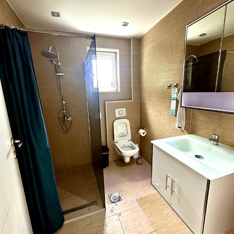 Brothers House - Apartman sa 2 Spavaće Sobe i Terasom - 10