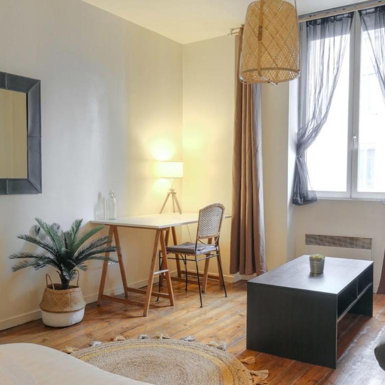 Charming with balcony in the heart of the 7th - Apartment - 14