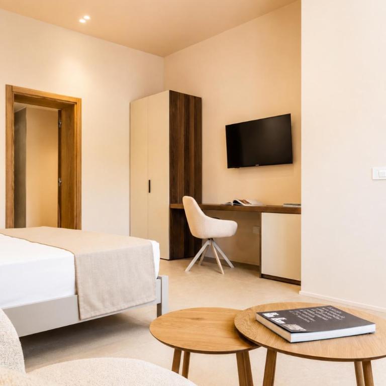 Habitat Suites - Double A Collection - Suite - 4