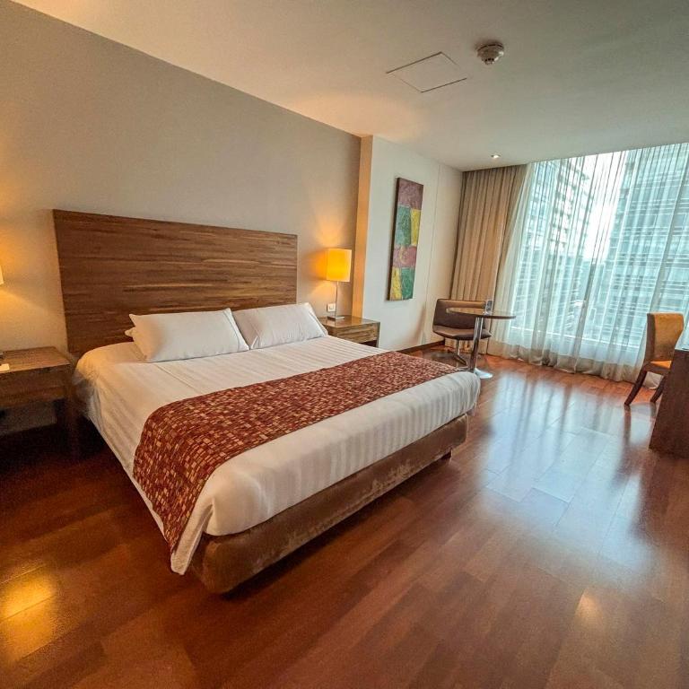 Hotel Estelar Calle 100 - Habitación Estándar - Cama extragrande - 1