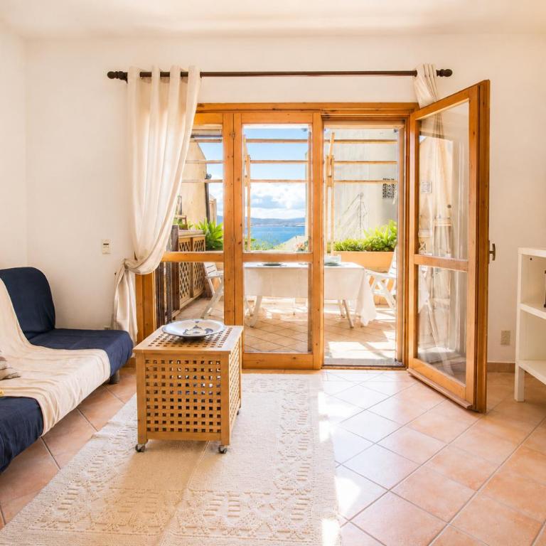 Homey Experience - Green Design Apartment - Two-Bedroom Apartment - 2