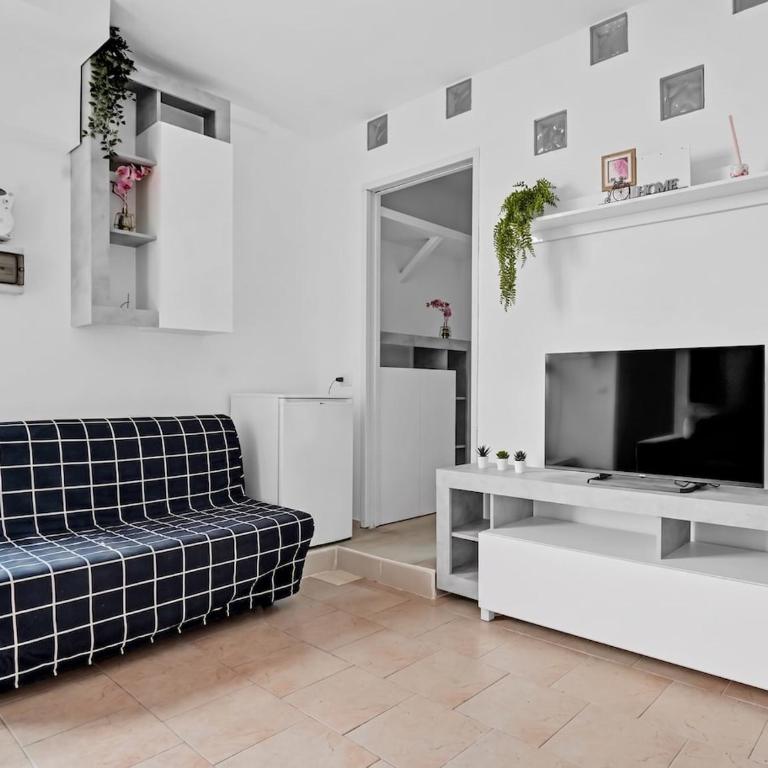 CA7 Luminoso Bilocale Moderno vicino alla stazione - Appartamento con 1 Camera da Letto - 4