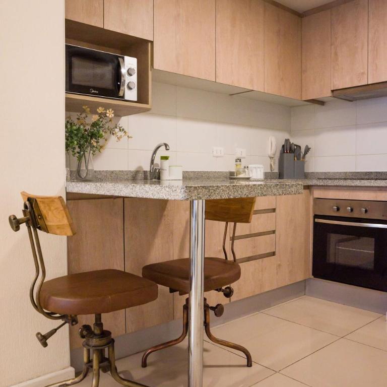 Escape to the Heart of the City with Great Views - Apartment - 12