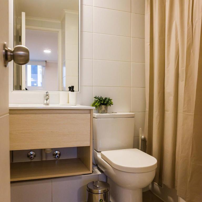 Escape to the Heart of the City with Great Views - Apartment - 20