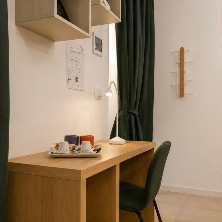 Affittacamere Central Torino - Double Room with Private Bathroom - 4