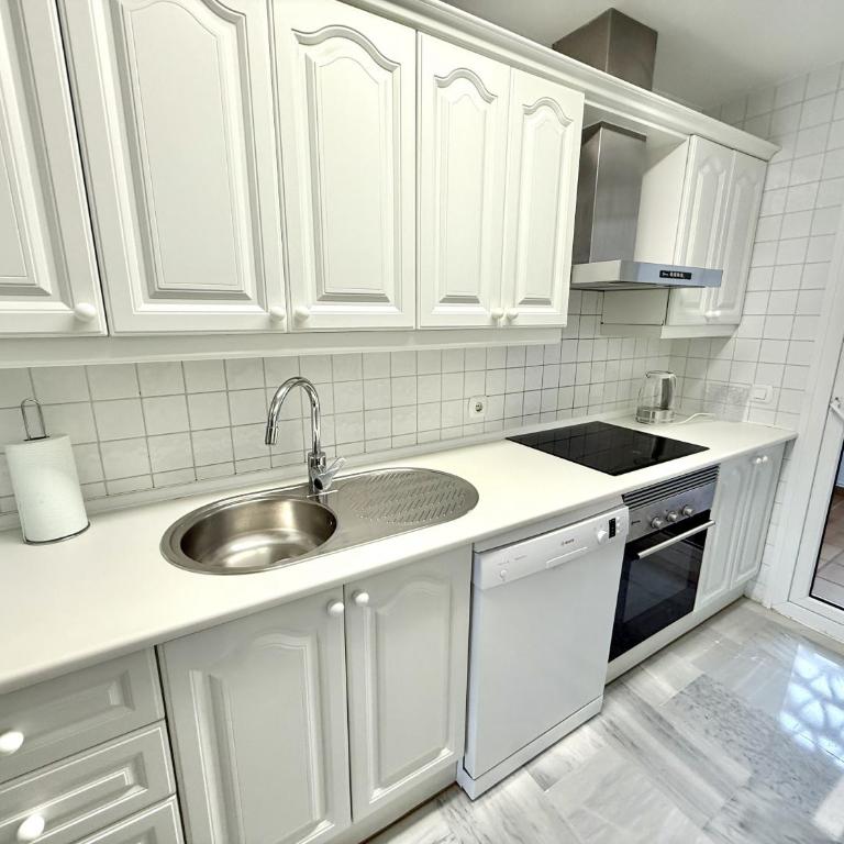 MI CAPRICHO BEACHFRONT- 9E Apartment with sea views - Costa del Sol - Appartamento con 2 Camere da Letto - 58