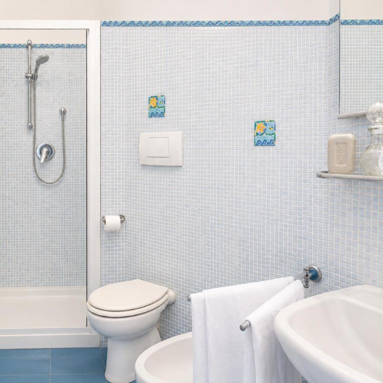 Homey Experience - Green Design Apartment - Two-Bedroom Apartment - 14
