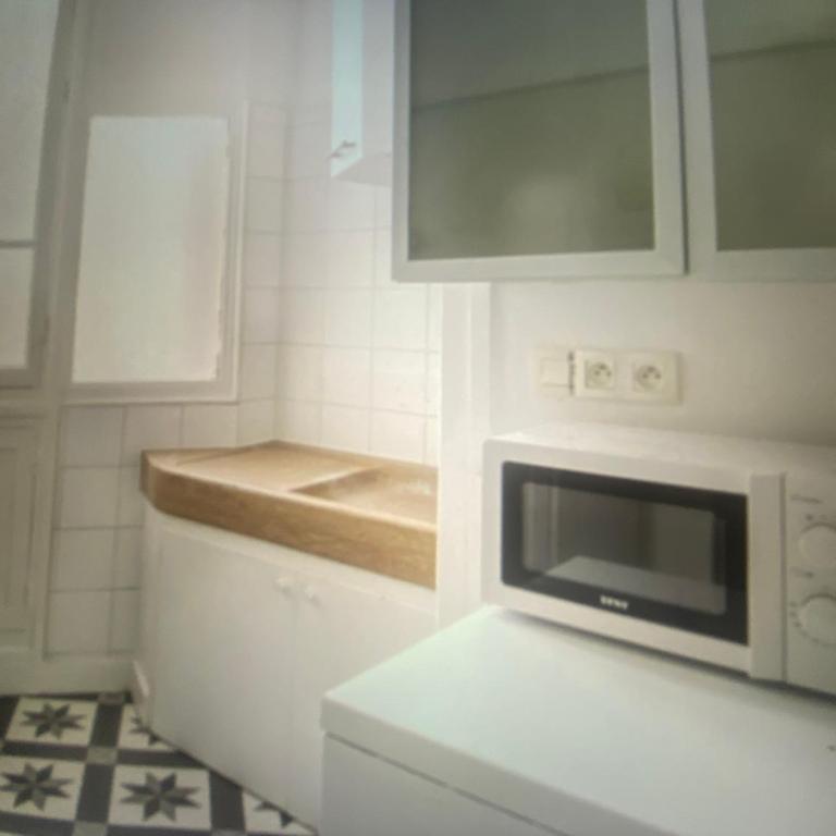Charming 3 bdrm apartment av montaigne -rgdjsg - Appartement 3 Chambres - 9