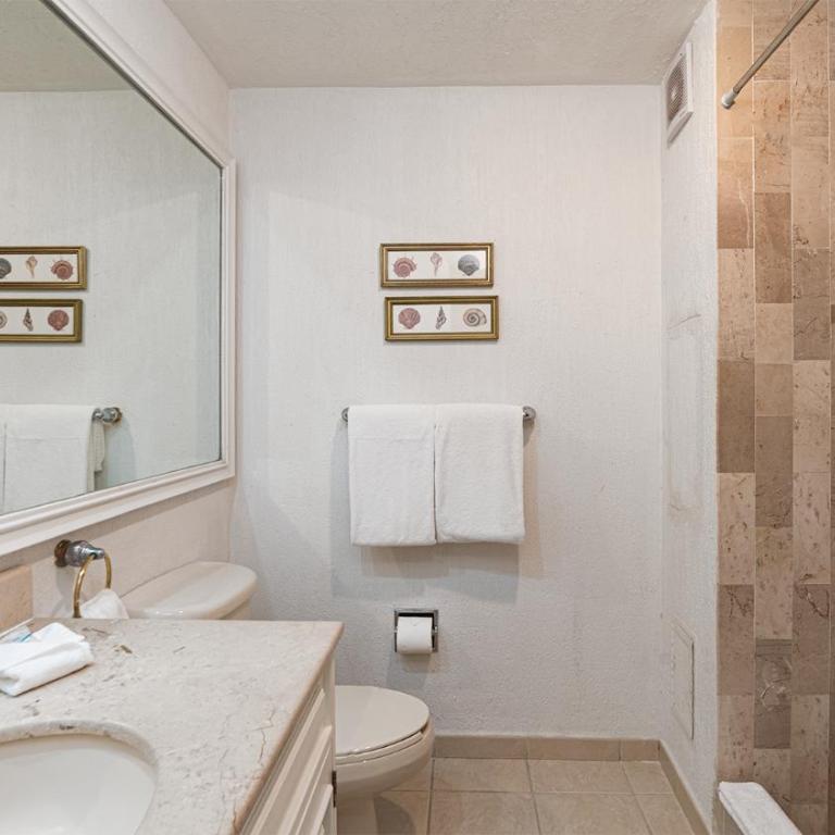 Inviting Oceanview 2BD/2BA Condo with Relaxing Coastal Vibes - Casa - 1