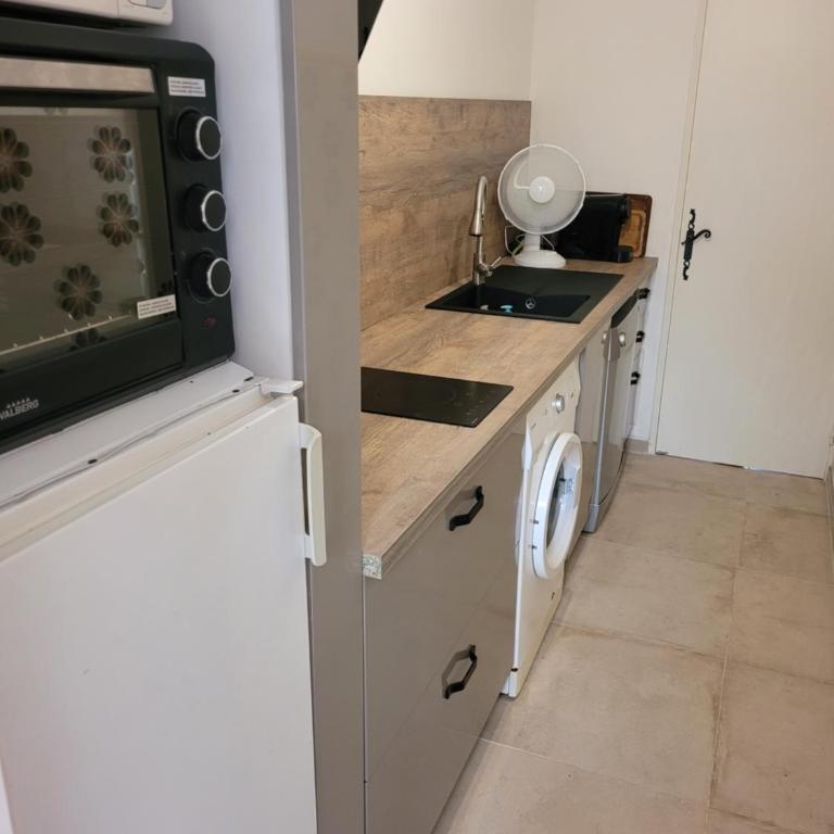 T3 70m2 rénové rdc, 50m plage,climatisé avec grd terrasse l'Argentiére - Appartement 2 Chambres - 8