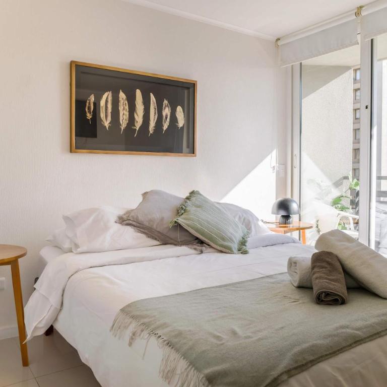 Cozy Santiago Retreat Studio with Balcony & Wi-Fi - Apartamento - 6