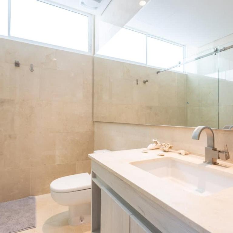 New! 3BR Ocean View apt at Calablanca B6 - Three-Bedroom Apartment with Ocean View - 12