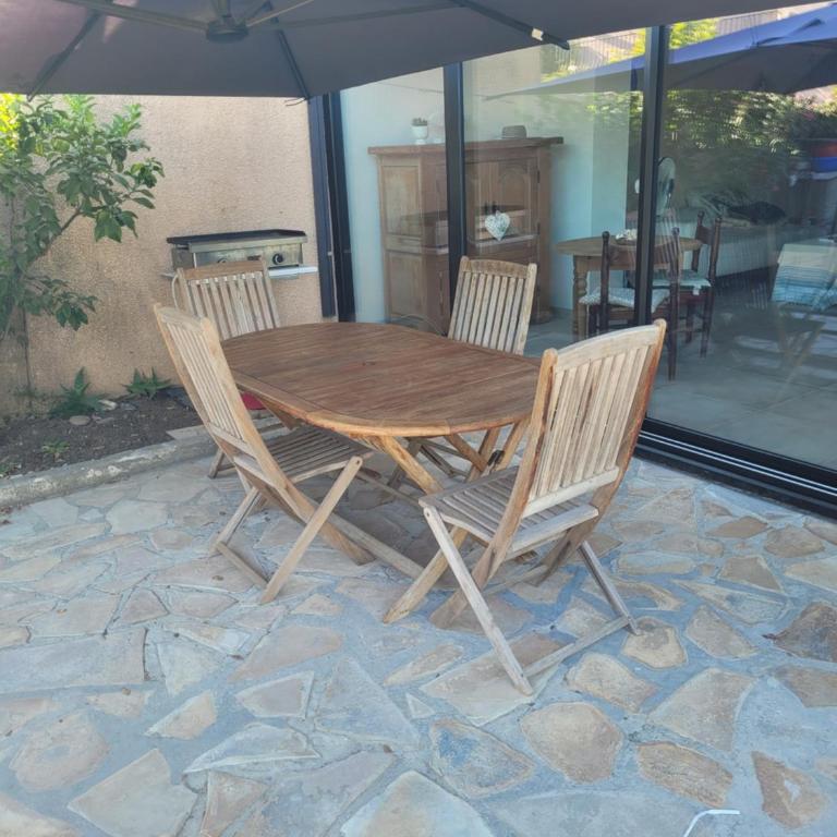 T3 70m2 rénové rdc, 50m plage,climatisé avec grd terrasse l'Argentiére - Appartement 2 Chambres - 13